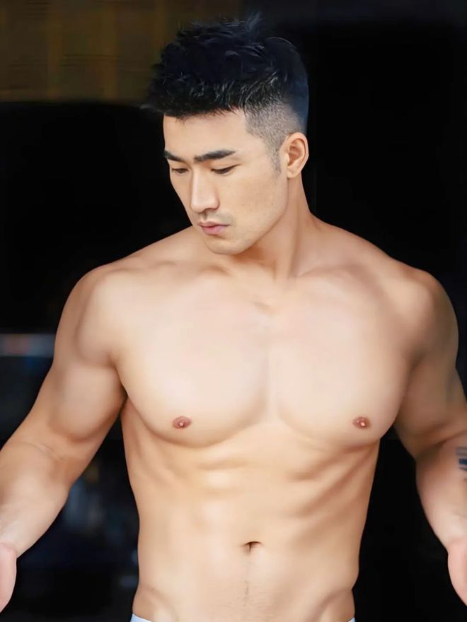 九游会2025年男生别乱剪发型试试这3款造型潮流个性又帅气！