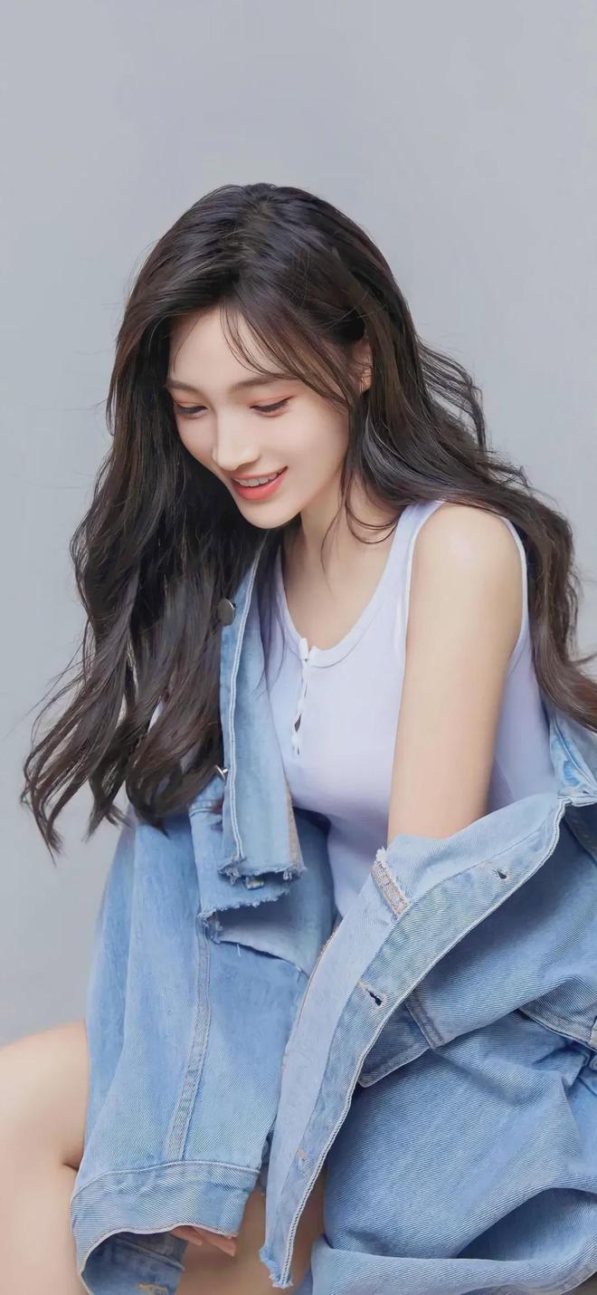 J9直营平台女人喊疼男人却往里寨坤坤